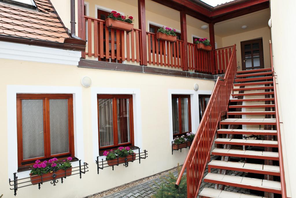 Hotel Pelikan Trebon Ngoại thất bức ảnh