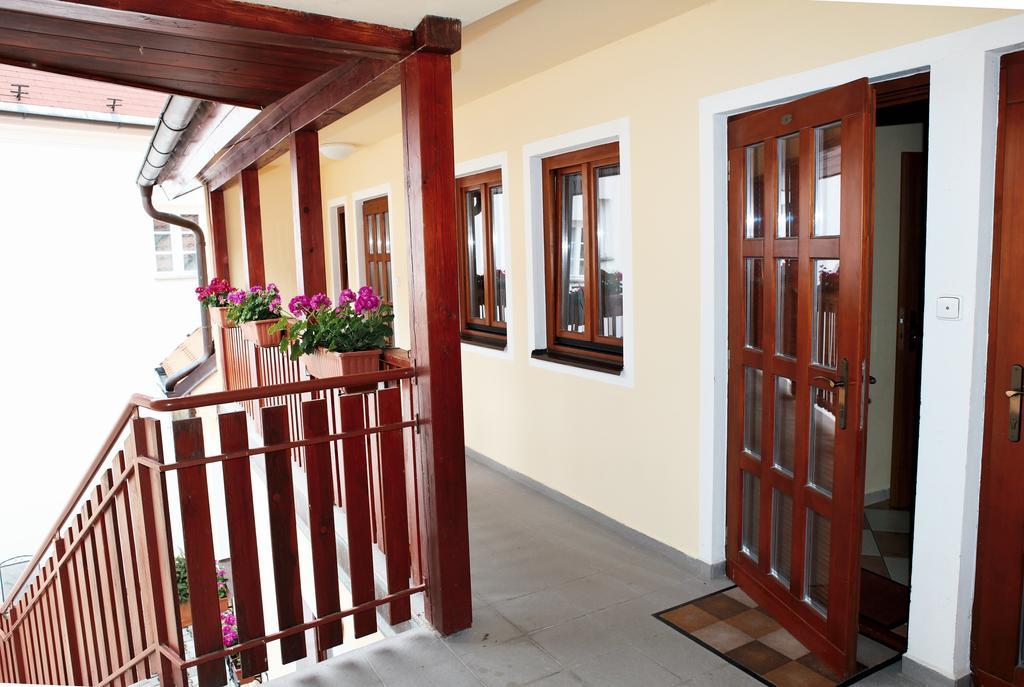 Hotel Pelikan Trebon Ngoại thất bức ảnh