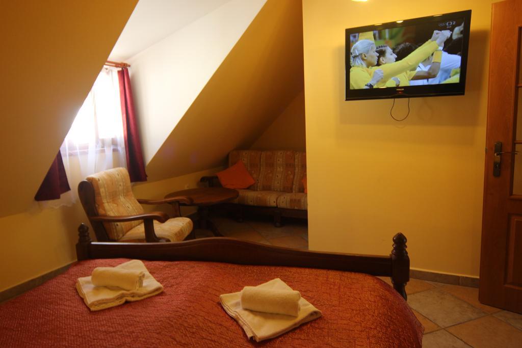 Hotel Pelikan Trebon Ngoại thất bức ảnh