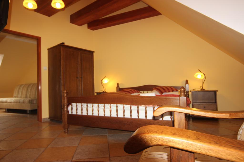 Hotel Pelikan Trebon Ngoại thất bức ảnh